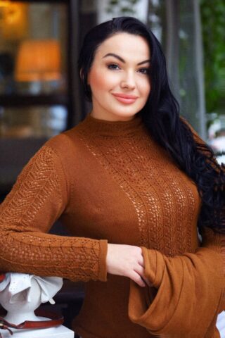 Джемпер ПО СЛЕДАМ ВИКУНЬИ на одной фонтуре (школа вязания и шитья Lorraine Woolheart ®2014) (ИП Берлизова Л.А.)